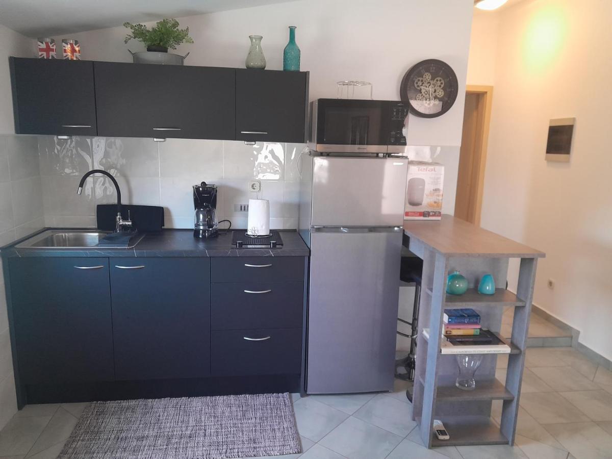 Caliente Apartments Vir A Eksteriør bilde